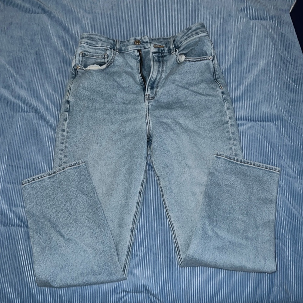 AE Curvy Mom Jean